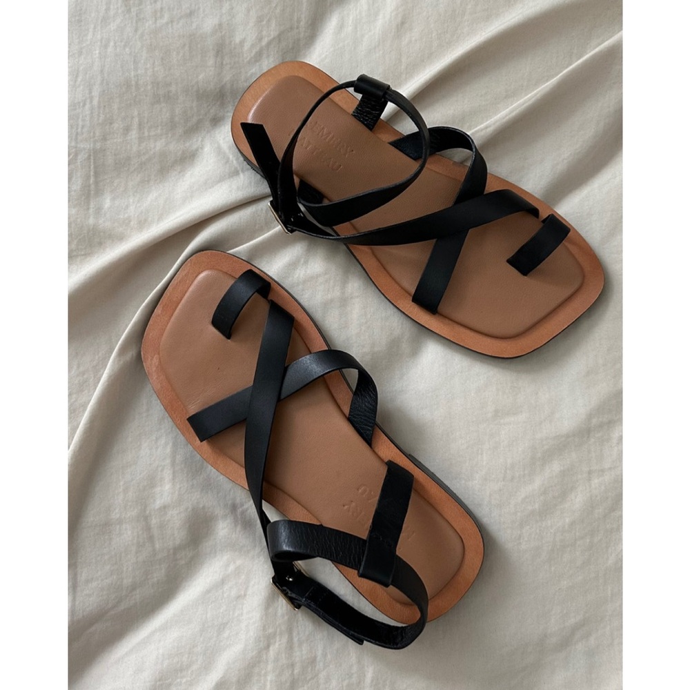 Matteau Black and Tan Sandals